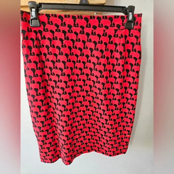 Rena Lange Vintage 100% Silk Red and Black Elephant Pattern Skirt - Picture 1 of 6